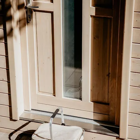Whitewood Apartament *